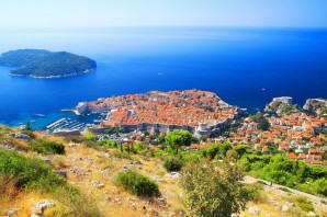 Croisière CroisiMer - D'Athènes à Dubrovnik Le canal de Corinthe, les Météores et les bouches de Kotor