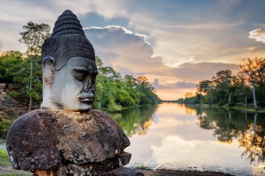 Croisière CroisiEurope - Mékong : Des temples d'Angkor au delta du Mékong, Hanoï et la Baie d'Along (Formule port/port)